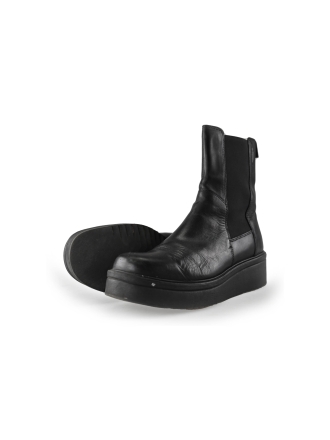 Vagabond Chelsea boots