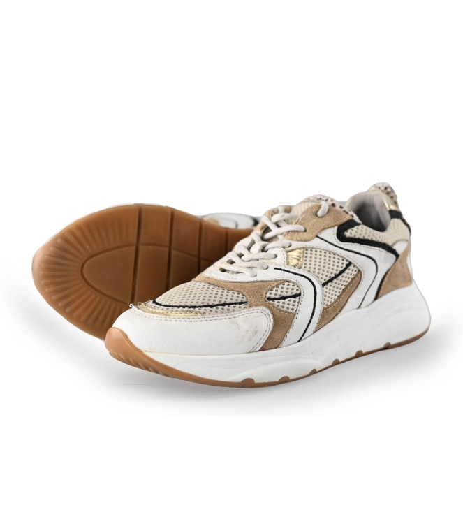 Lina Locchi Sneakers