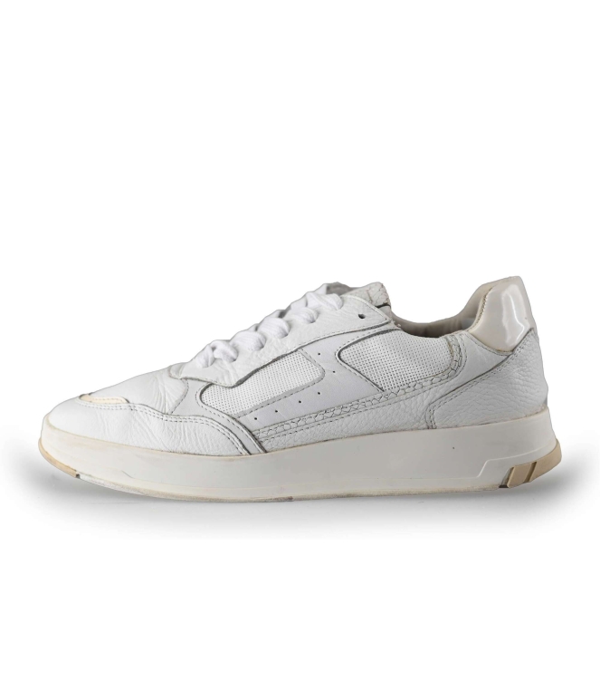 Omoda Sneakers