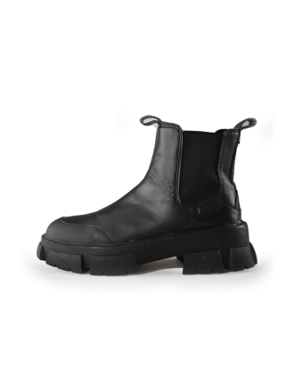 Steve Madden Chelsea boots