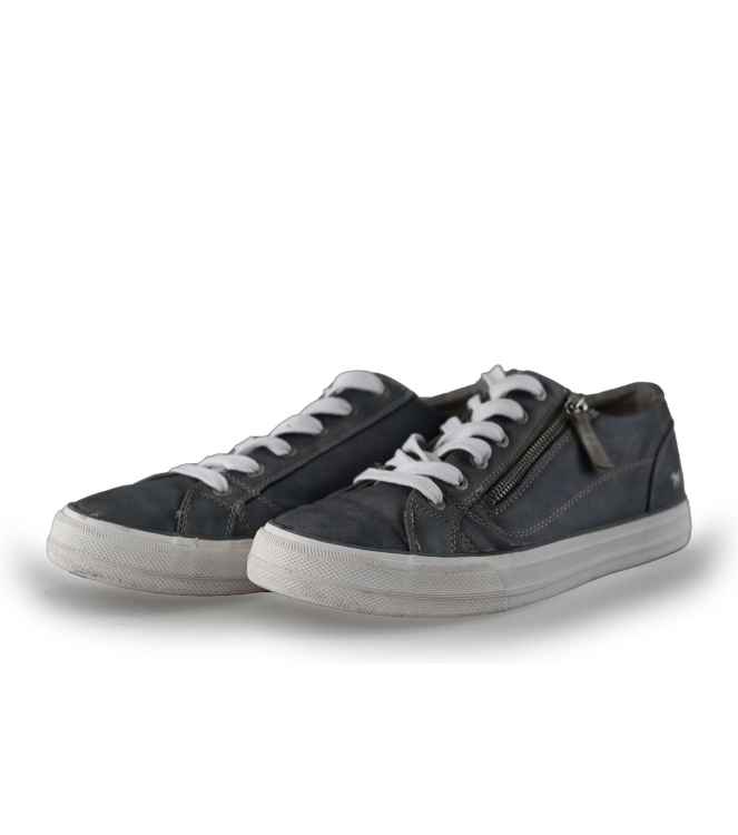 Mustang Sneakers