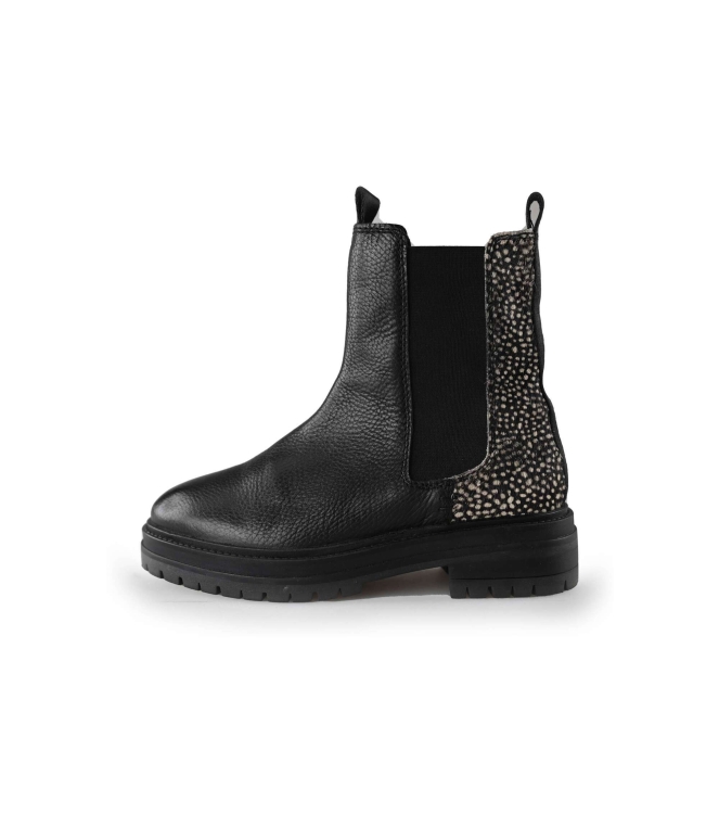 Maruti Chelsea boots