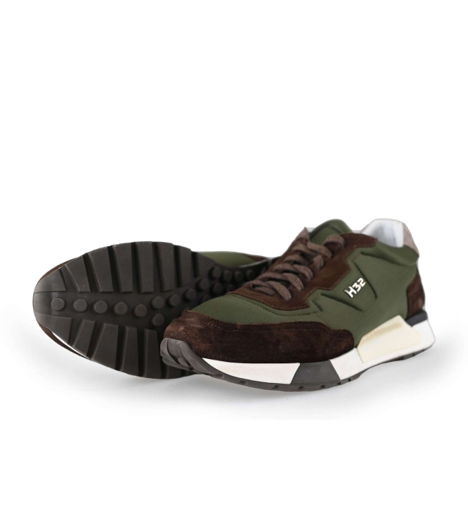H32 Sneakers