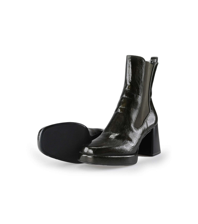 Tamaris Chelsea boots