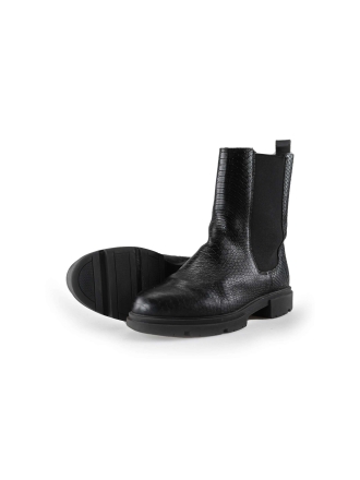 Omoda Chelsea boots