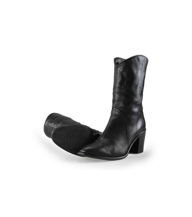 Stefano Lauran Laarzen