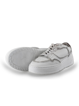 Omoda Sneakers