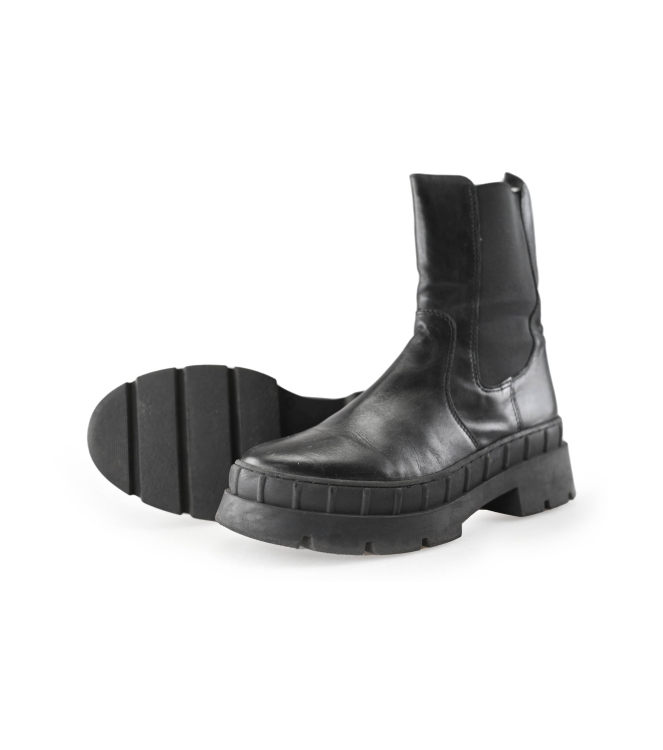 Nelson Chelsea boots