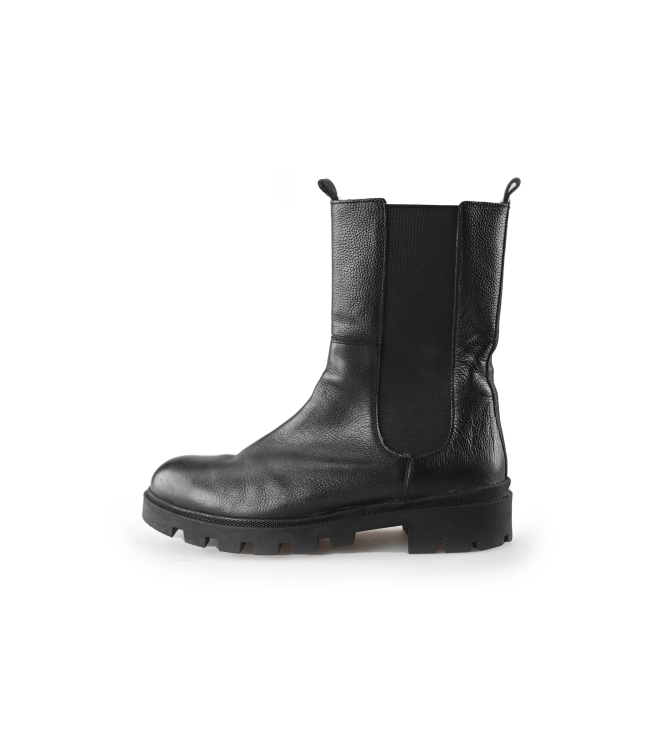 Nelson Chelsea boots