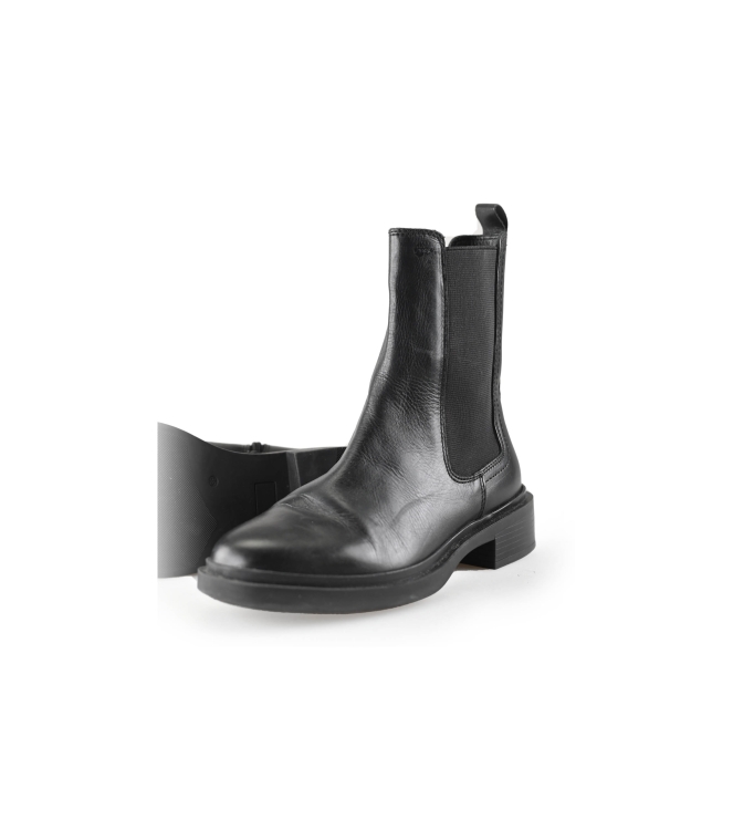 Nelson Chelsea boots