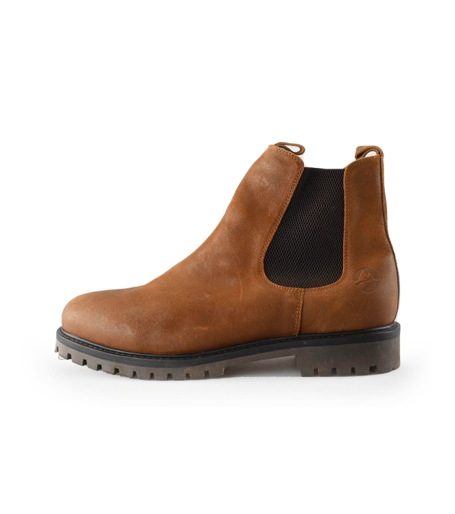 Travelin Chelsea boots