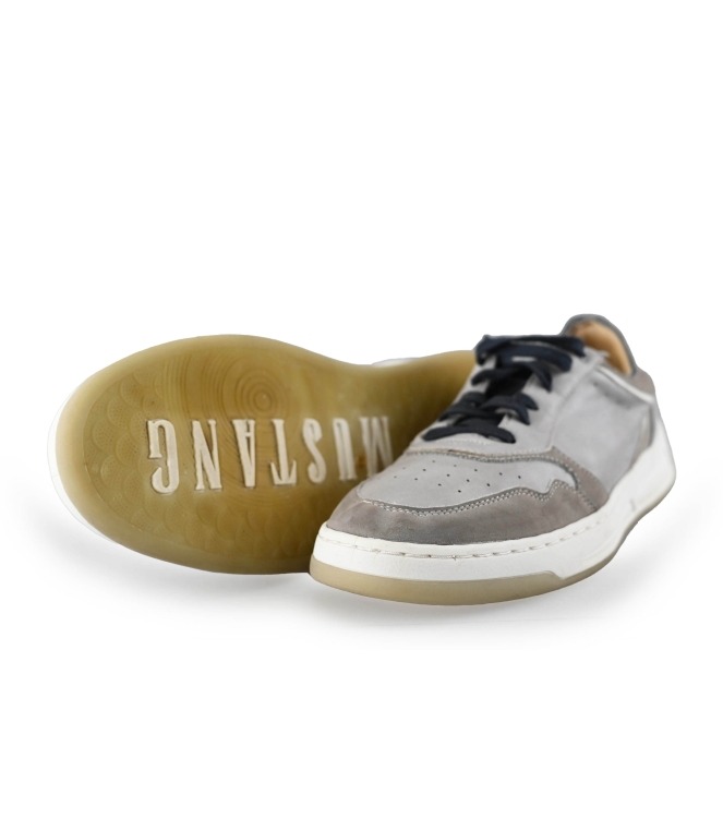 Mustang Sneakers