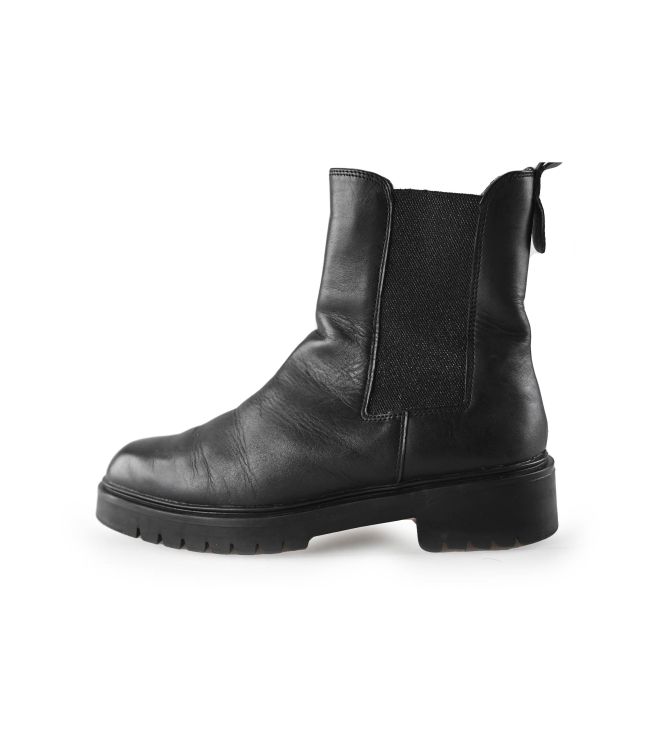 Tamaris Chelsea boots