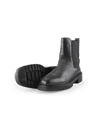 Tamaris Chelsea boots