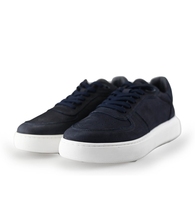 Manfield Sneakers