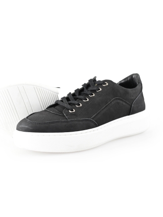 Manfield Sneakers