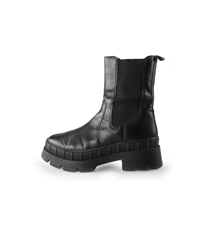 Nelson Chelsea boots