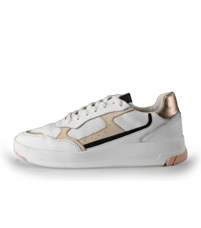 Omoda Sneakers