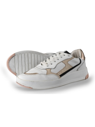 Omoda Sneakers