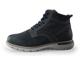 Outfielder Hoge sneakers