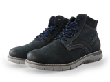 Outfielder Hoge sneakers