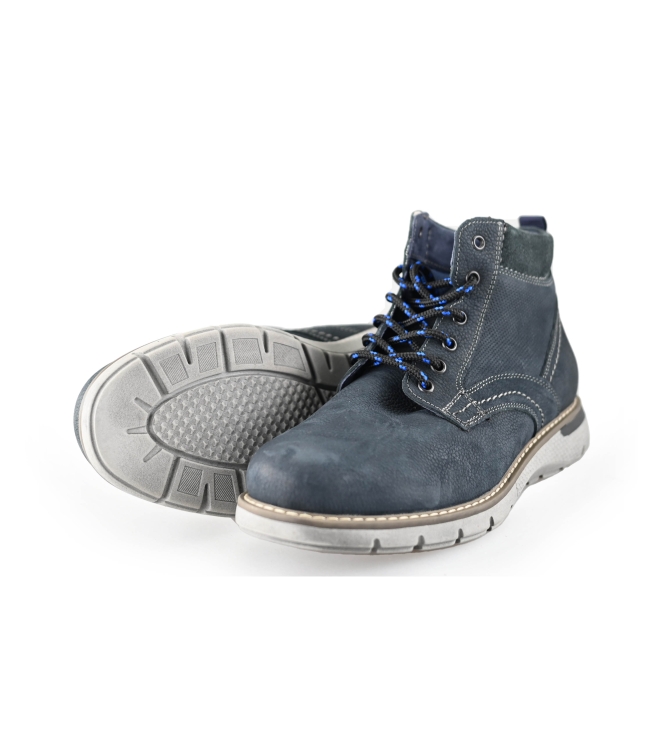 Outfielder Veterboots