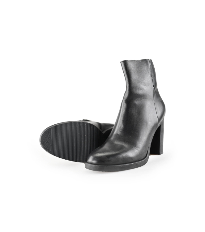 Stefano Lauran Enkellaarzen