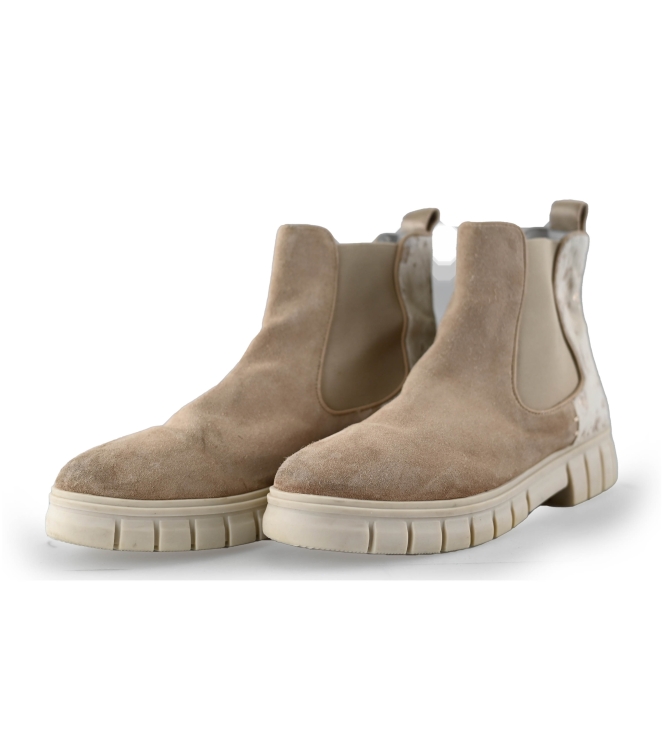 Maruti Chelsea boots