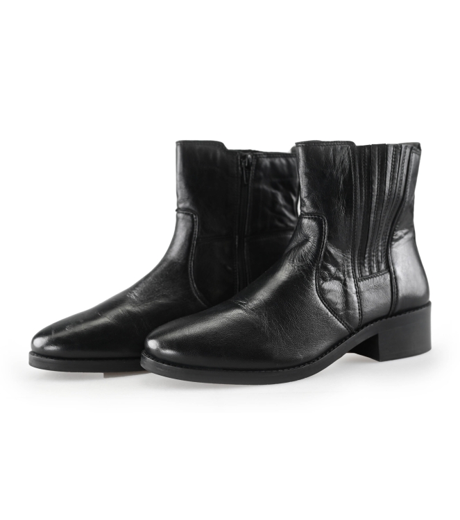 Omoda Chelsea boots