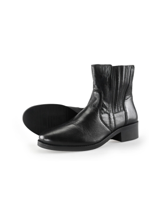Omoda Chelsea boots