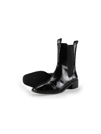 Stefano Lauran Chelsea boots