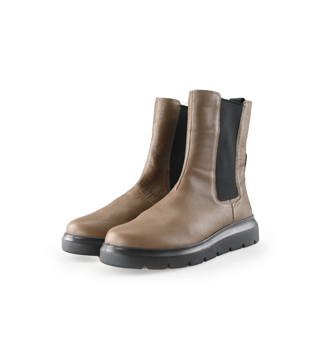 Ecco Chelsea boots