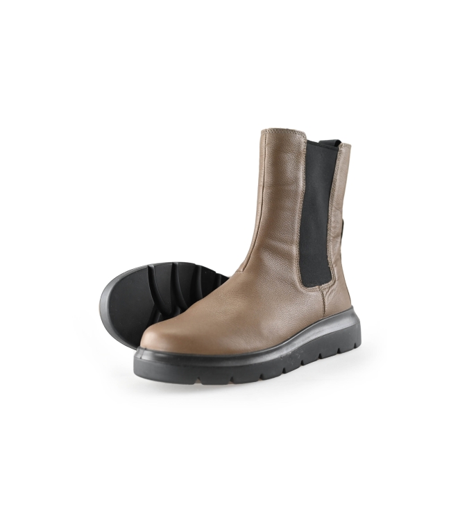 Ecco Chelsea boots