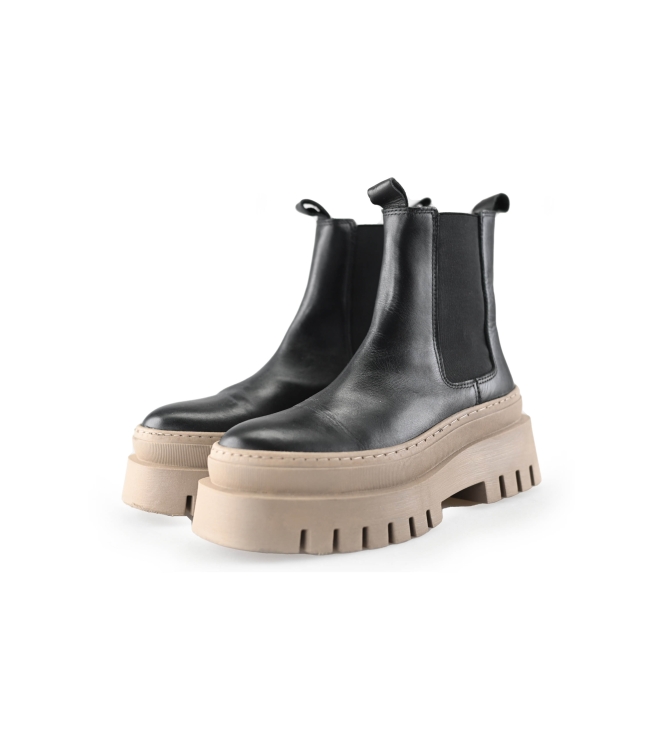 Tamaris Chelsea boots