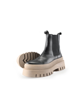 Tamaris Chelsea boots
