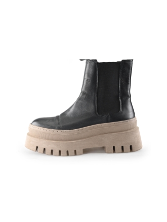 Tamaris Chelsea boots