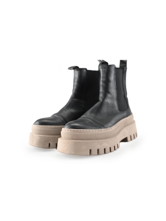 Tamaris Chelsea boots