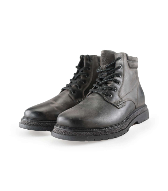 Outfielder Veterboots