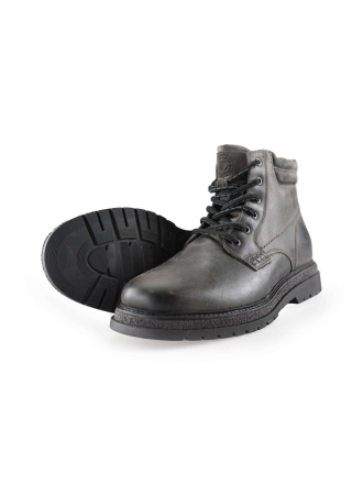 Outfielder Veterboots