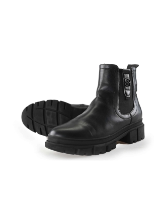 s. Oliver Chelsea boots