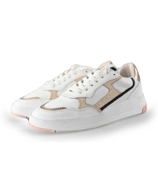 Omoda Sneakers