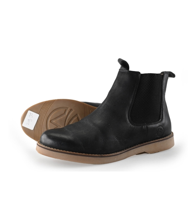 Travelin Chelsea boots