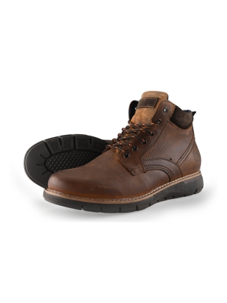 Outfielder Hoge sneakers