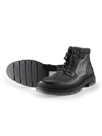 Outfielder Veterboots