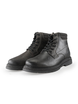 Outfielder Veterboots