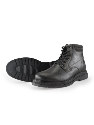 Outfielder Veterboots