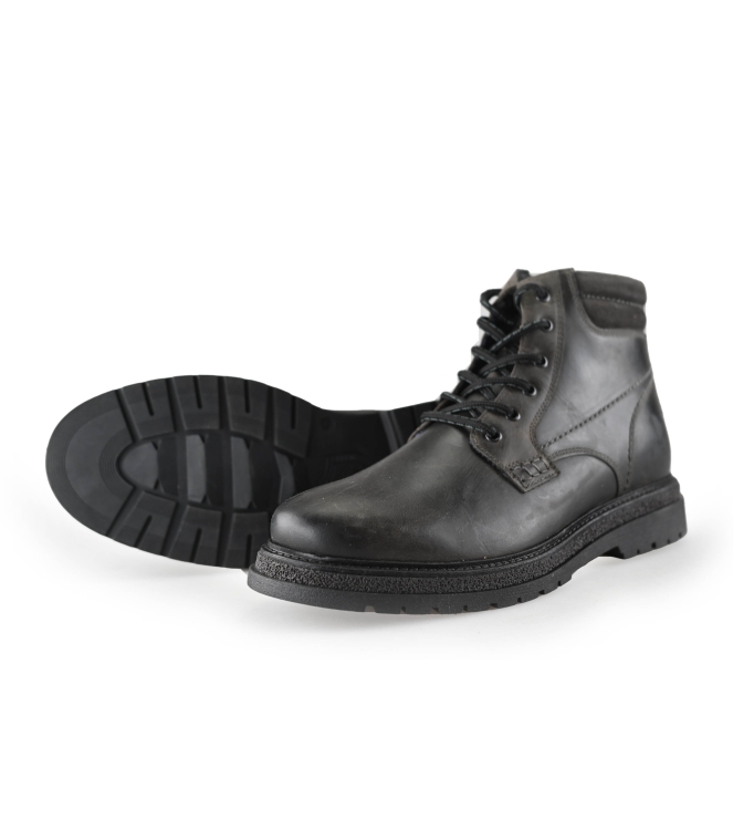 Outfielder Veterboots