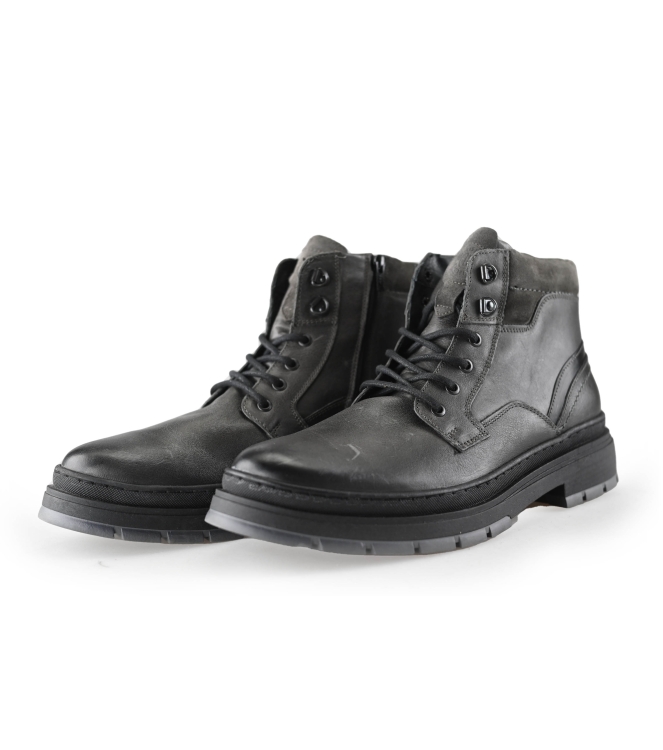 Outfielder Veterboots