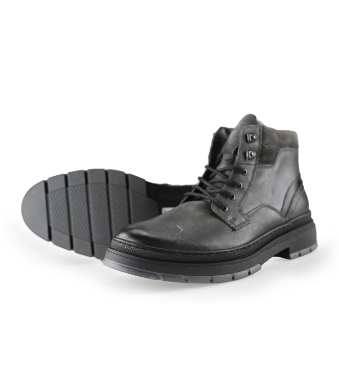 Outfielder Veterboots