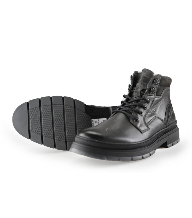 Outfielder Veterboots